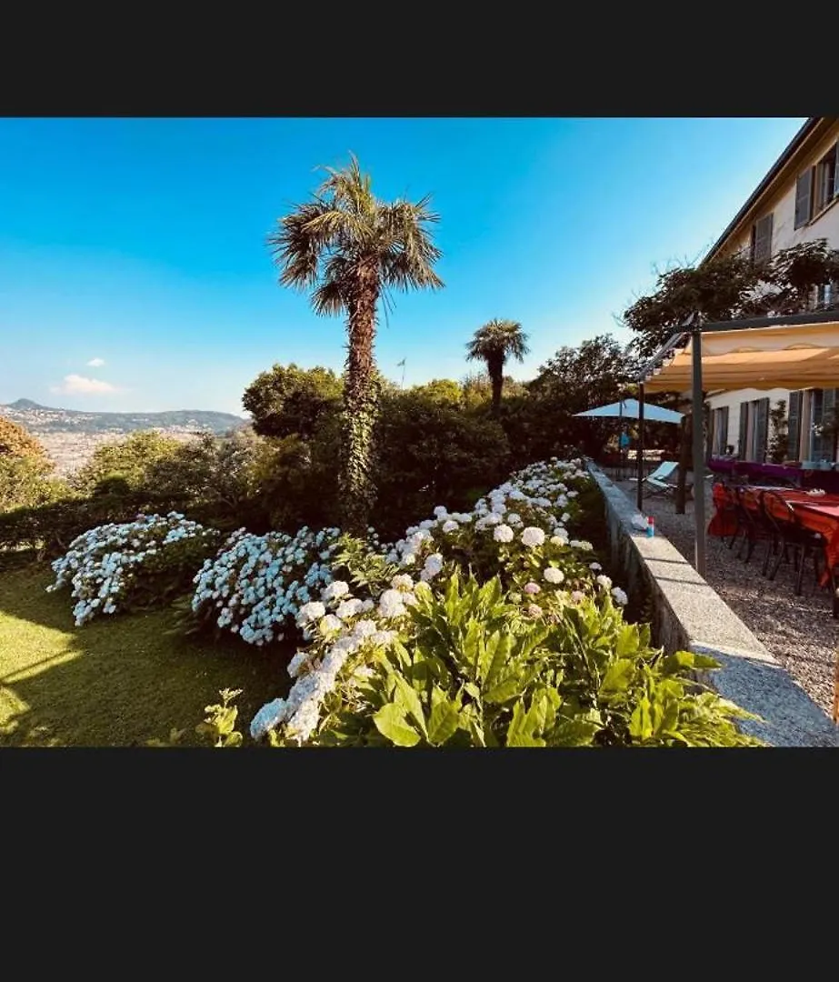 Villa Corti Lakeview Como Bed & Breakfast